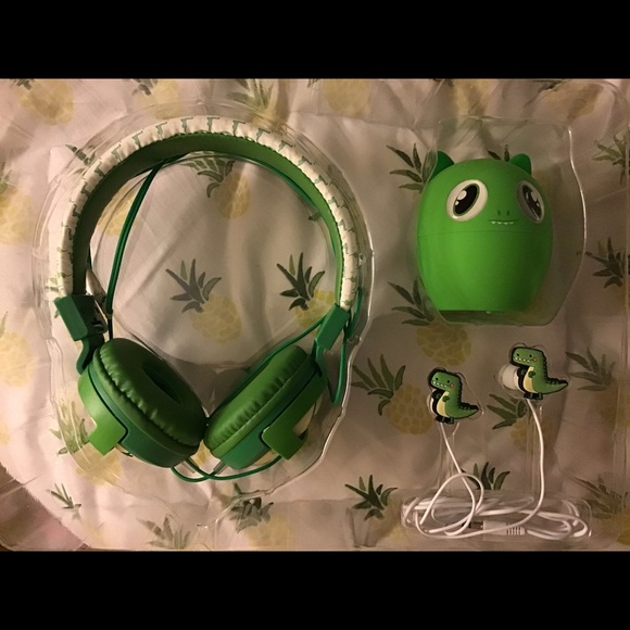 Sold - Picture 3 of 3